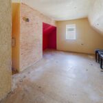 Attraktives Mehrfamilienhaus mit 3 Wohneinheiten und großem Ausbaupotenzial